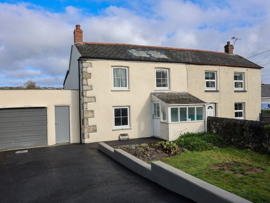 3 bed semidetached house for sale in Holmbush Road, St Austell PL25