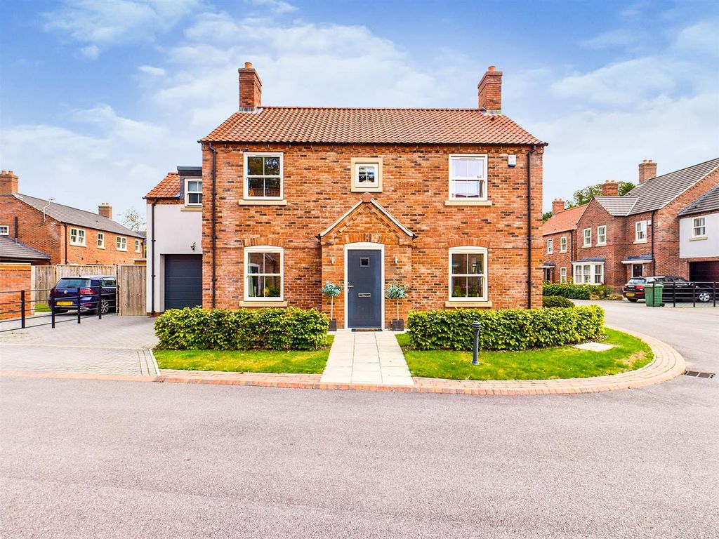 4 bed detached house for sale in Blakedale Drive, Driffield YO25 Zoopla