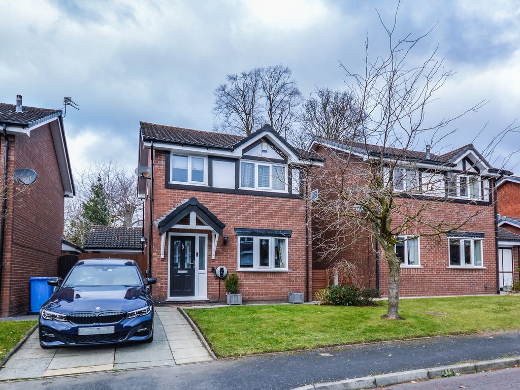 3 bed detached house for sale in Medway Crescent, Broadheath