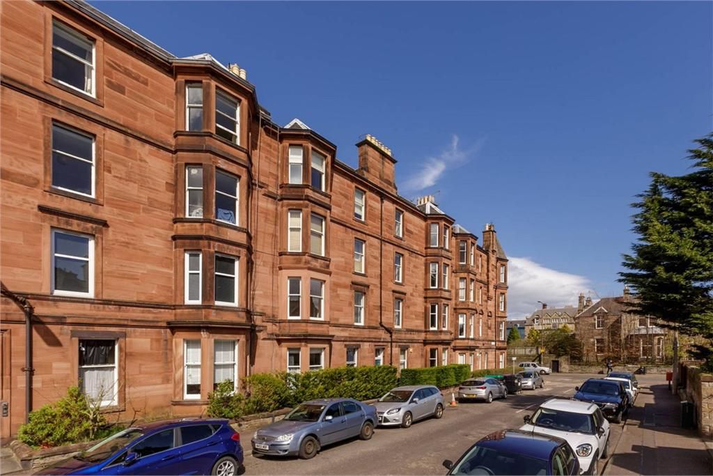 2 bed flat to rent in Macdowall Road, Newington, Edinburgh EH9, £1,500