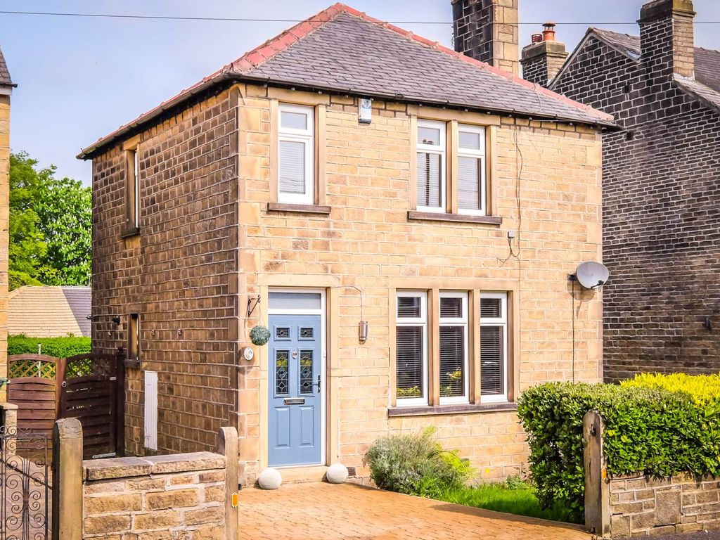 3 bed detached house to rent in Tinker Lane, Meltham HD9, £999 pcm Zoopla