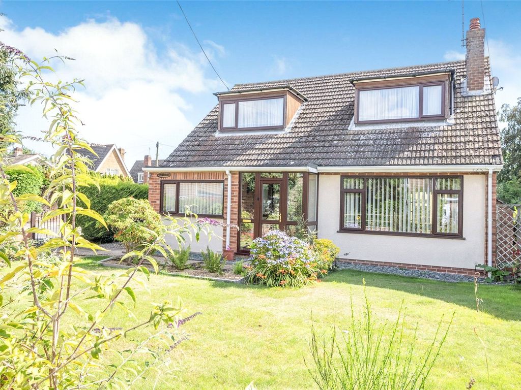 3 bed bungalow for sale in Stanley Avenue, Neatishead, Norwich, Norfolk