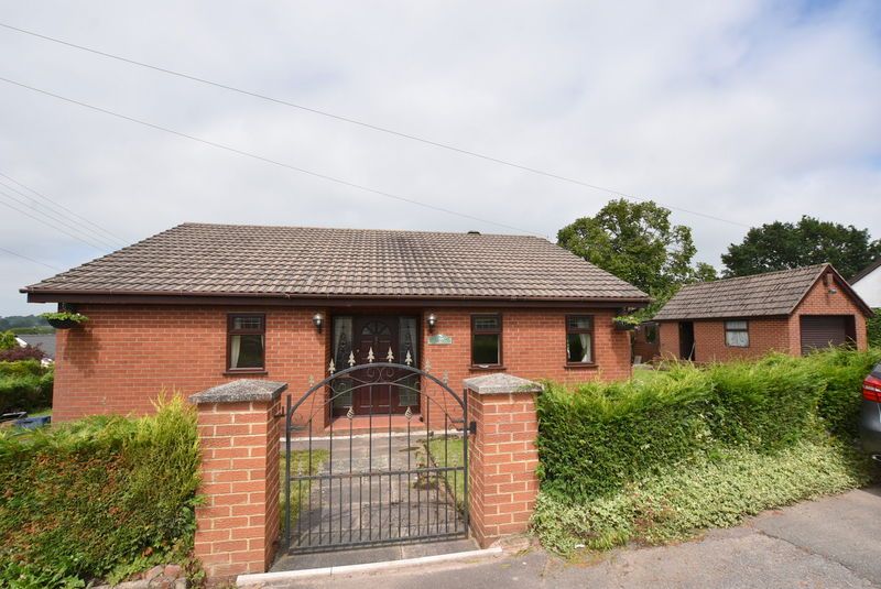 3 bed bungalow to rent in Westview, Roundfields, Stockton Brook, Stoke