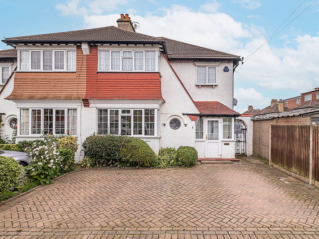 4 bed semidetached house for sale in Courtland Avenue, London SW16, £