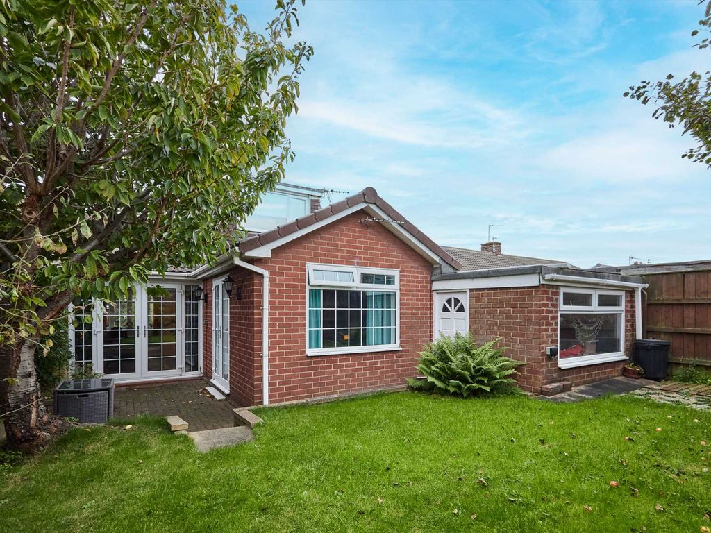 3 bed bungalow for sale in Kilton Close, Redcar TS10, £207,500 Zoopla