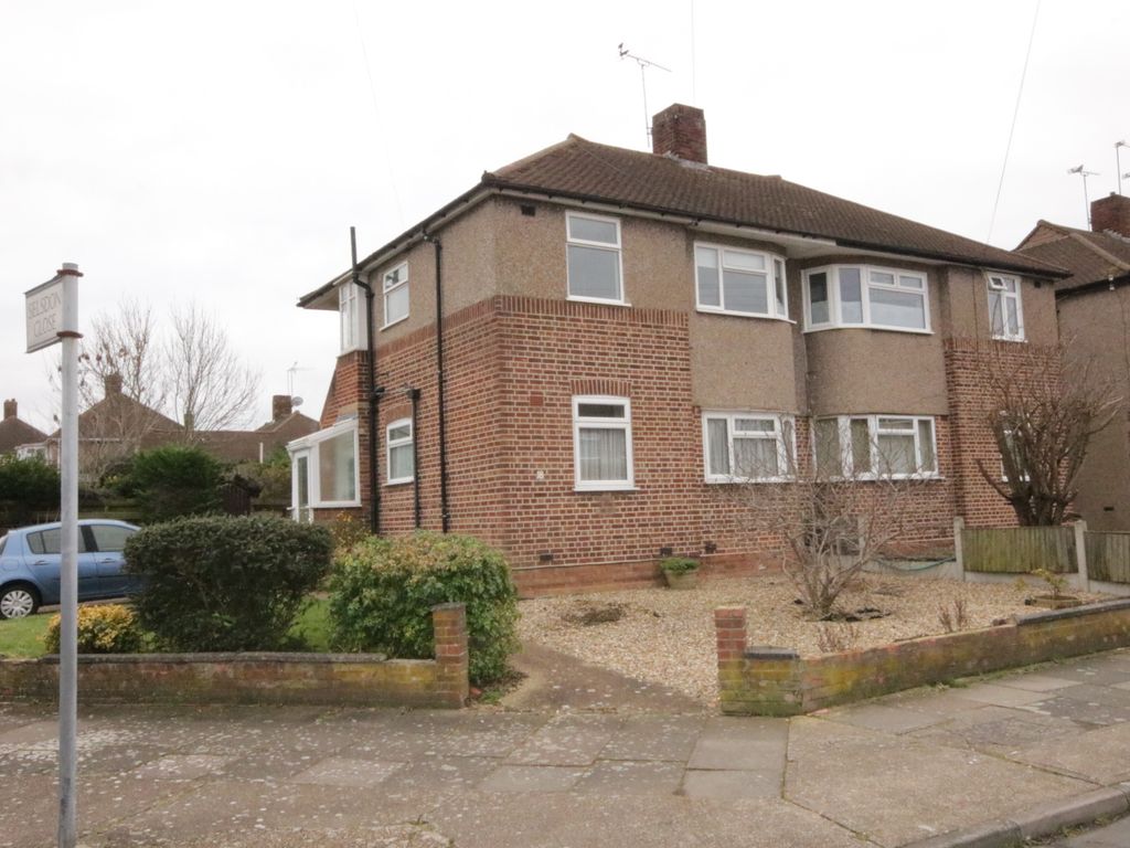 2 bed flat for sale in Erith Crescent, Collier Row, Romford RM5 Zoopla
