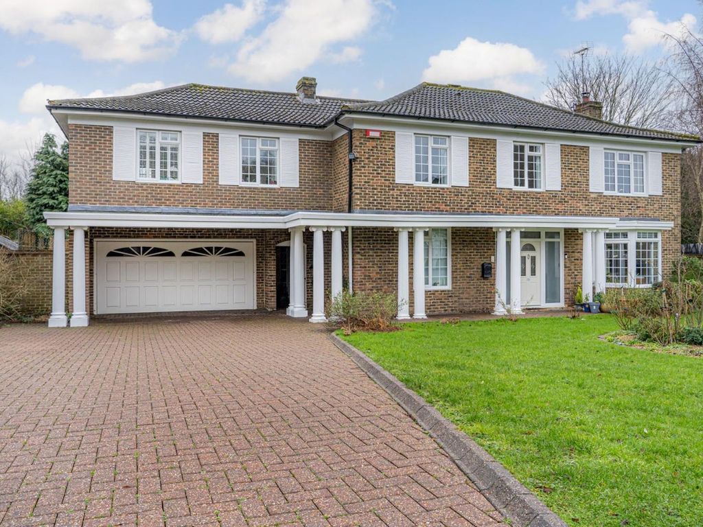 5 bed detached house for sale in Harkness Drive, Canterbury CT2 Zoopla