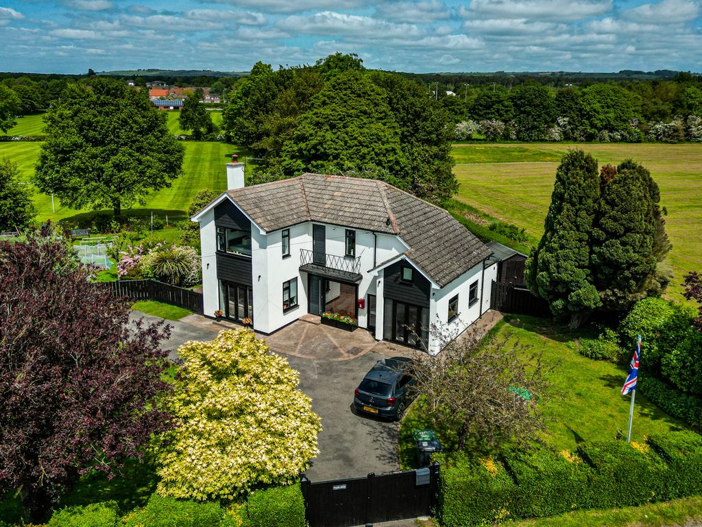 4 bed detached house for sale in Legsby Road, Market Rasen LN8 Zoopla