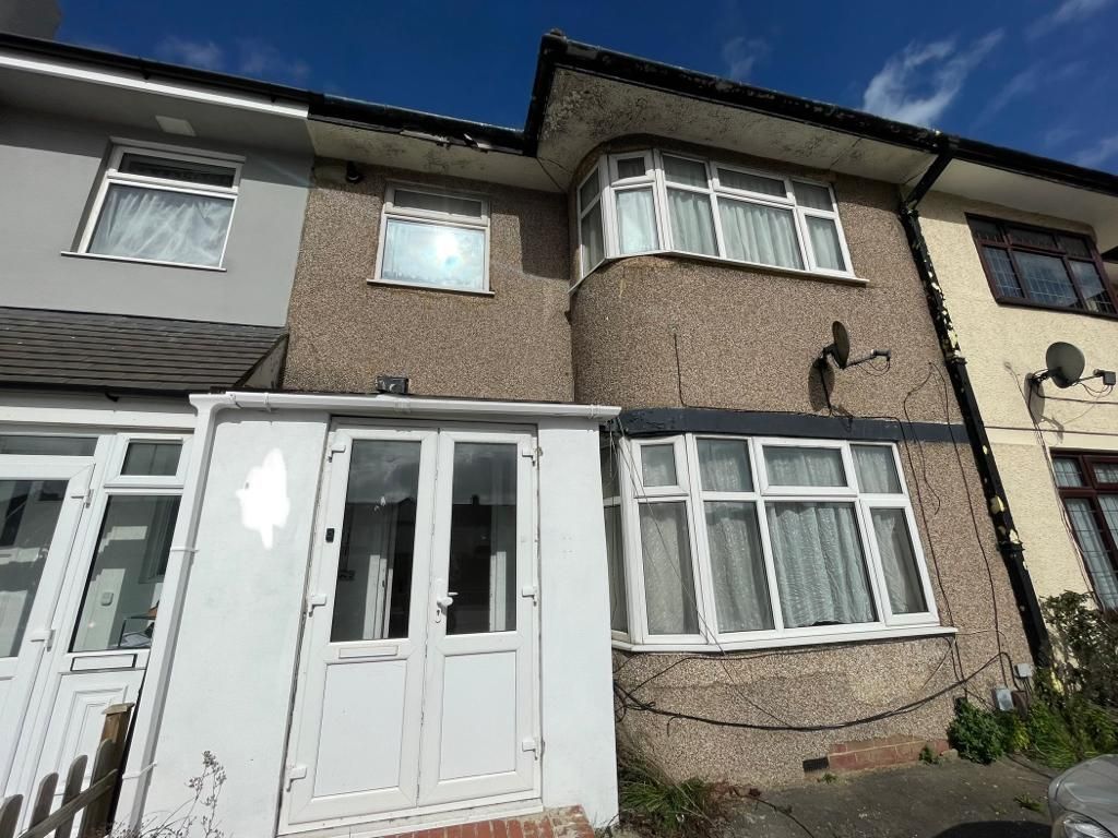 1 bed flat to rent in Eastern Avenue, Ilford, Essex IG2 Zoopla