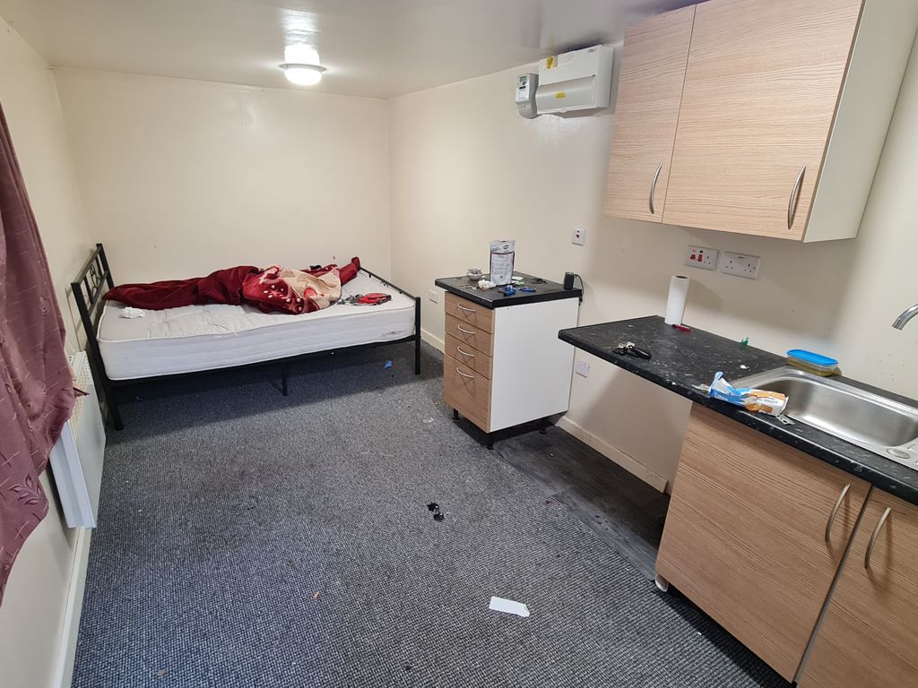 Studio to rent in Brace Street, Walsall WS1 Zoopla