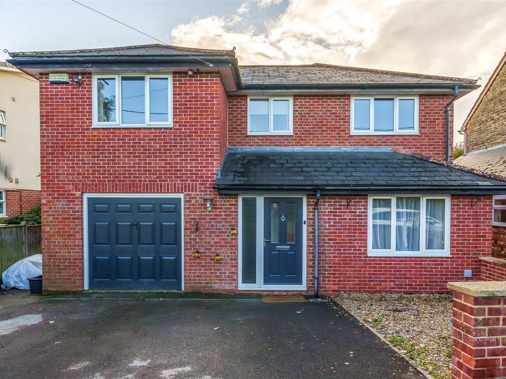 5 bed detached house for sale in Anchor Road, Calne SN11, £400,000 Zoopla