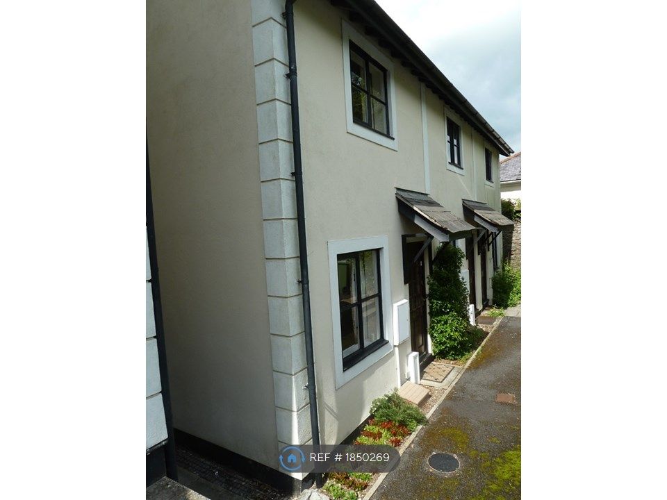 2 bed end terrace house to rent in Bossell Park, Buckfastleigh TQ11, £800 pcm Zoopla