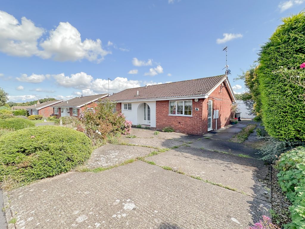3 bed detached bungalow for sale in Heathfield, Thringstone, Coalville
