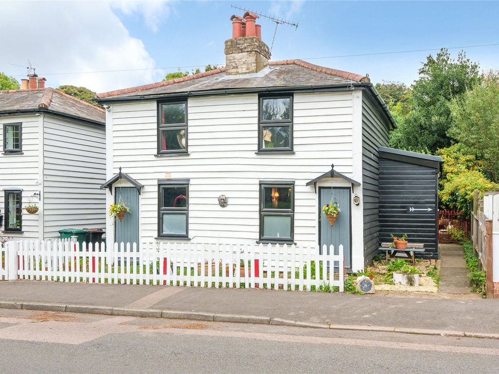 3 bed country house for sale in Holmwood Cottages, Rushmore Hill