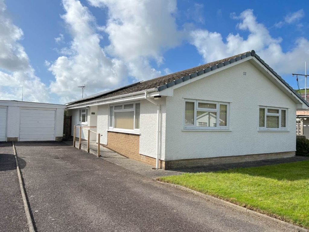 3 bed semidetached bungalow for sale in Ger Y Llan, Penrhyncoch