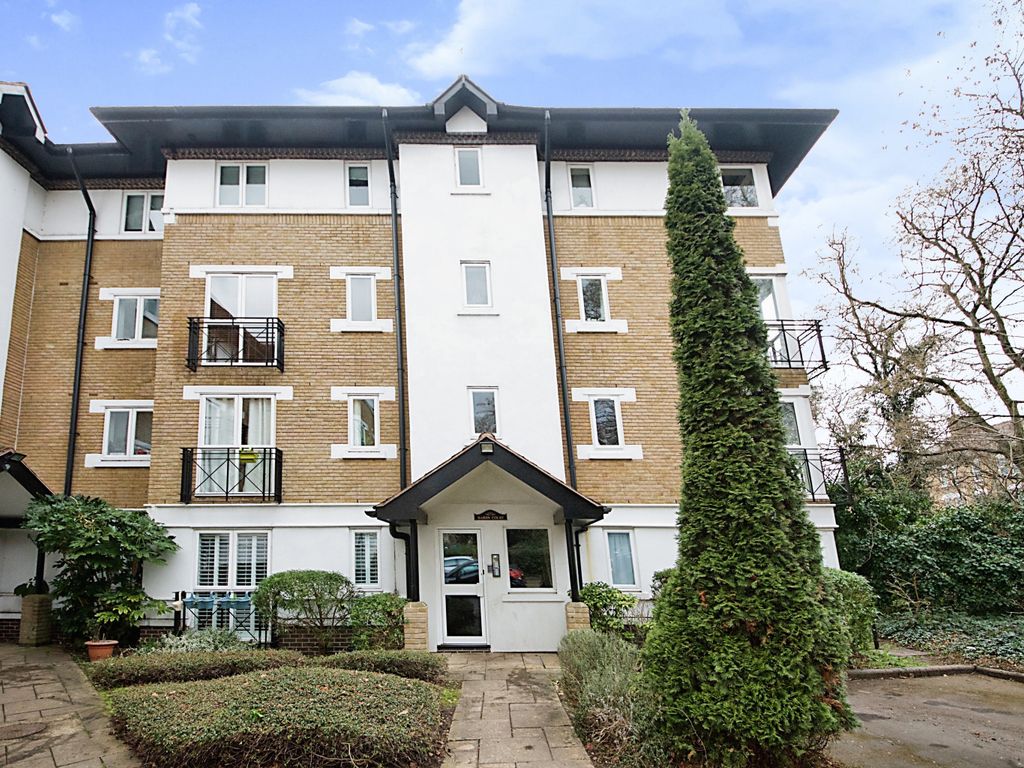 2 bed flat for sale in Wanstead, London E11 Zoopla