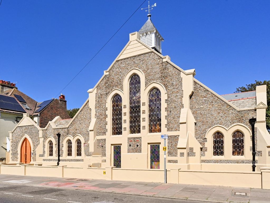 2 bed flat for sale in Wickham Avenue, Bexhill TN39, £340,000 Zoopla