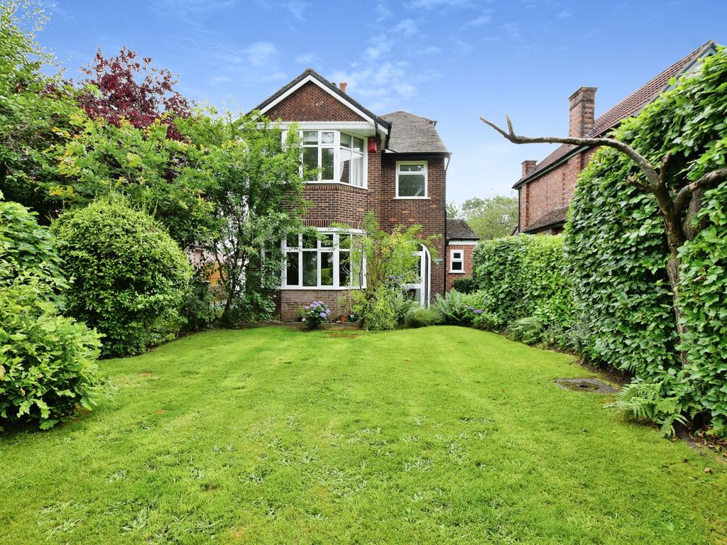 3 bed detached house for sale in Brereton Road, Handforth, Wilmslow