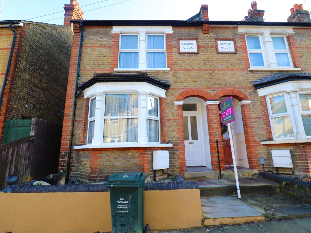 4 bed semidetached house to rent in Westgate Road, Dartford DA1, £1,900 pcm Zoopla