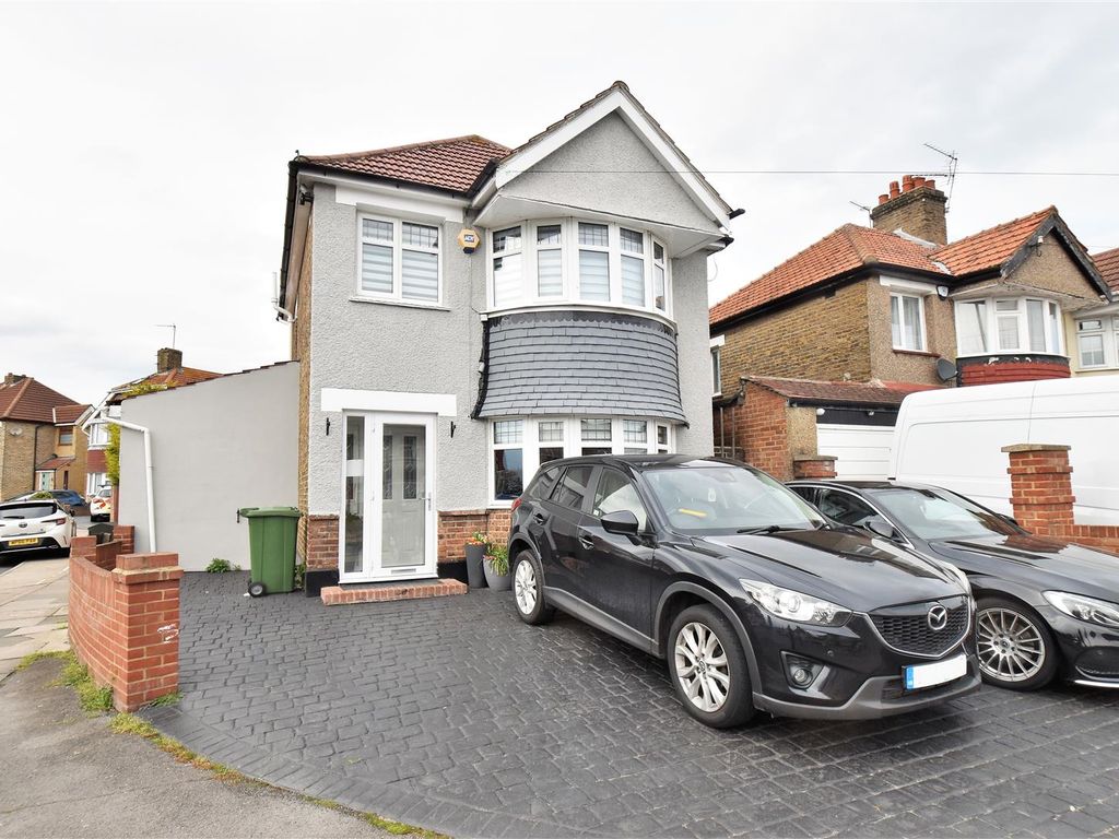 3 bed detached house for sale in Okehampton Crescent, Welling DA16 Zoopla