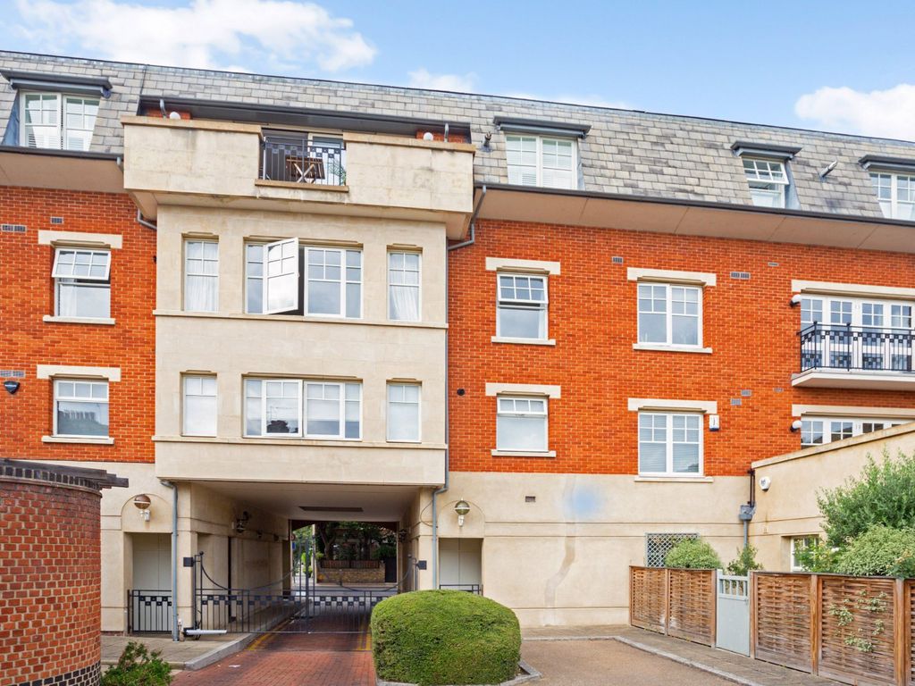 Griffin Gate, 135 Lower Richmond Road, Putney, London SW15  