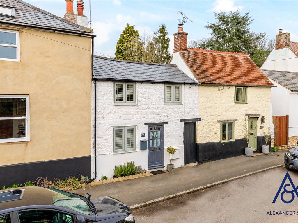 1 bed terraced house for sale in Main Street, Tingewick, Buckingham