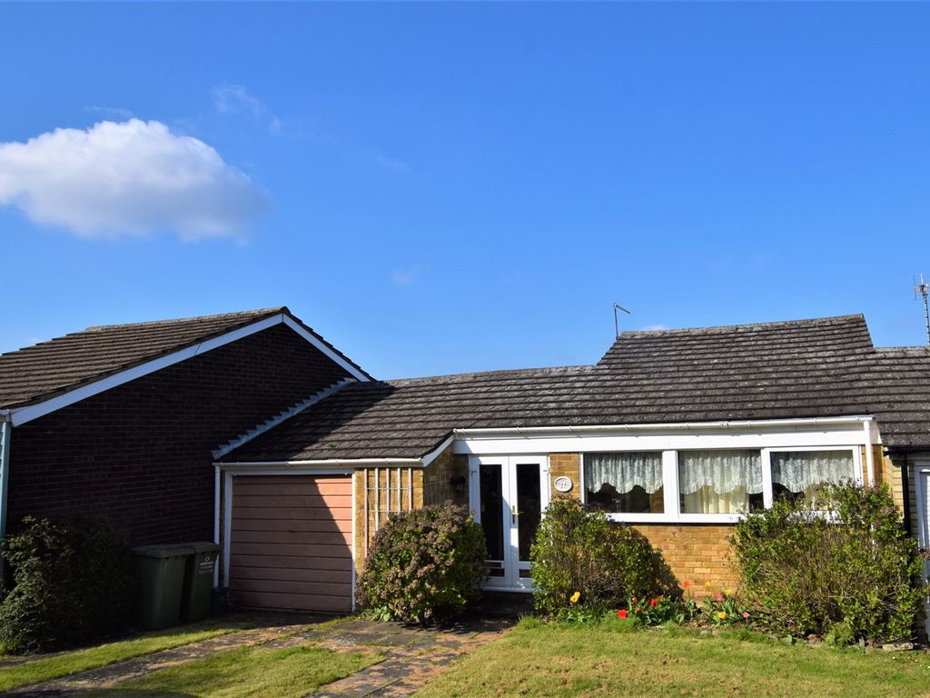 3 bed bungalow for sale in Gaynesford, Basildon SS16, £325,000 Zoopla