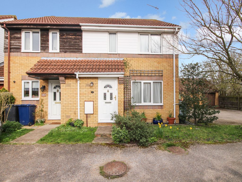 3 bed semidetached house for sale in Valerian Court, Cherry Hinton