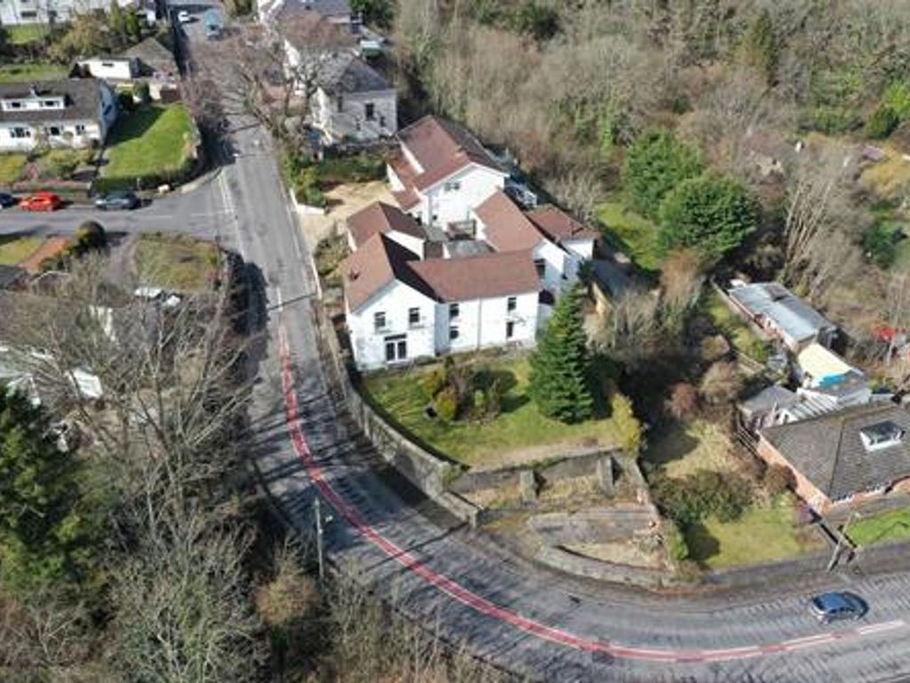 5 bed detached house for sale in Sunnybank Road, Blackwood NP12, £