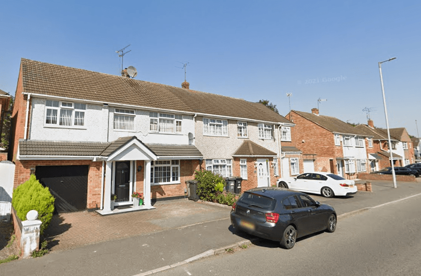 3 bed semidetached house to rent in Austin Road, Luton LU3, £1,500 pcm