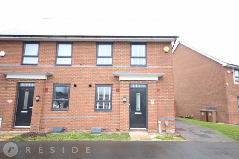 3 bed semidetached house for sale in Charlton Street, Castleton