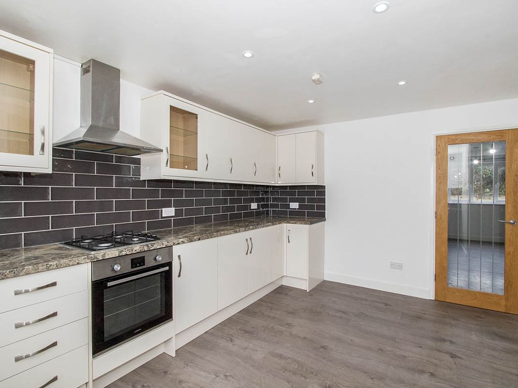 4 bed semidetached house to rent in Lower Pengegon, Camborne, Cornwall