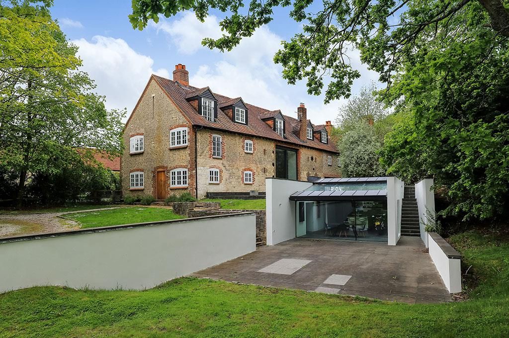 5 bed barn conversion for sale in Hawkley, Liss, Hampshire GU33, £