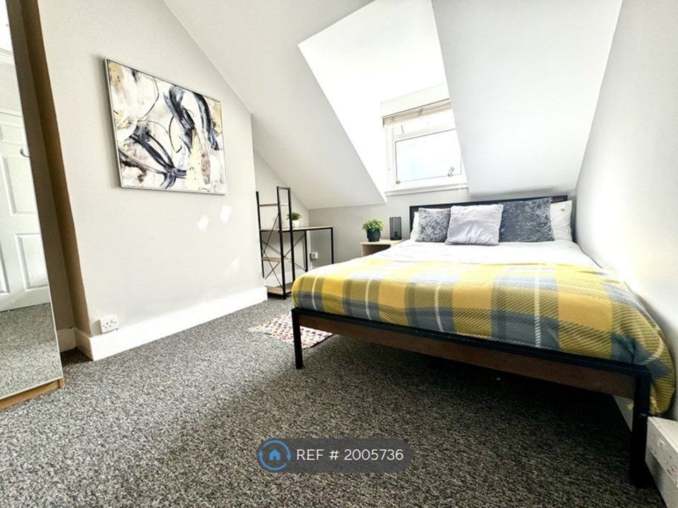 Room to rent in Whitley Street, Reading RG2, £675 pcm Zoopla