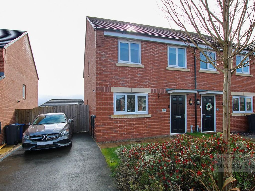3 bed semidetached house for sale in Harwood Lane, Great Harwood