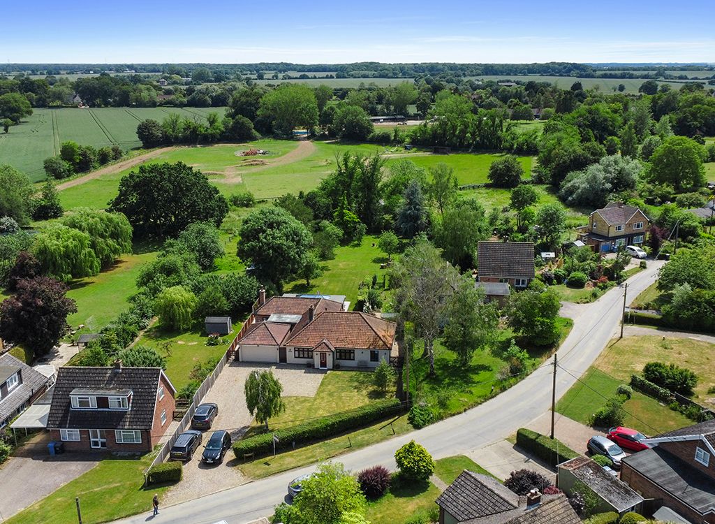 3 bed detached bungalow for sale in Elmsett, Ipswich, Suffolk IP7 Zoopla