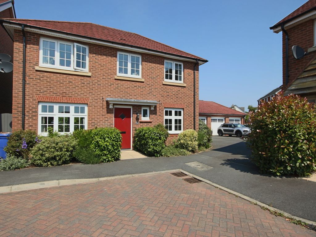 3 bed detached house to rent in Suffolk Court, Buckshaw Village
