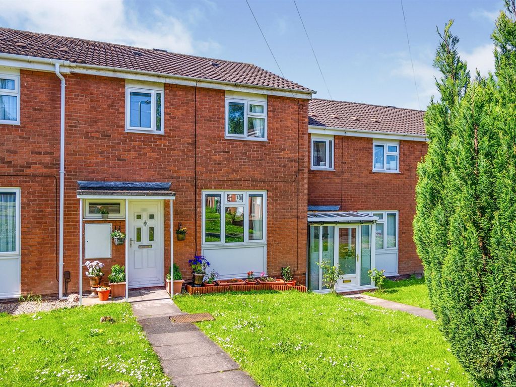 3 bed terraced house for sale in Glentworth Gardens, Whitmore Reans
