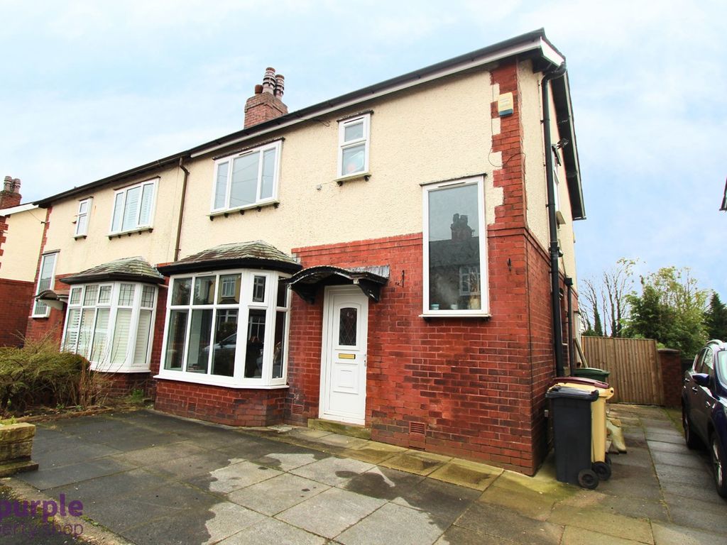 3 bed semidetached house for sale in Oaks Avenue, Bolton BL2, £260,000