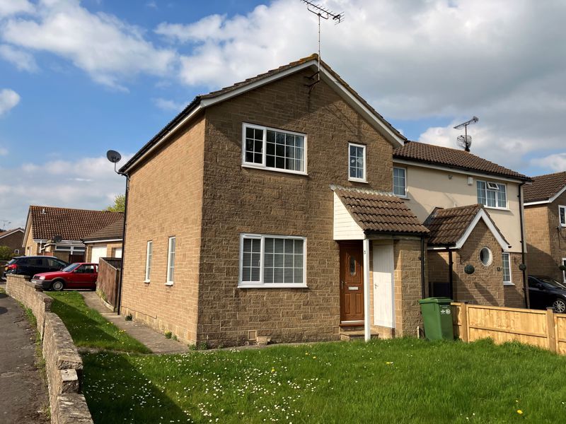 3 bed semidetached house for sale in Longmead, Abbey Manor Park