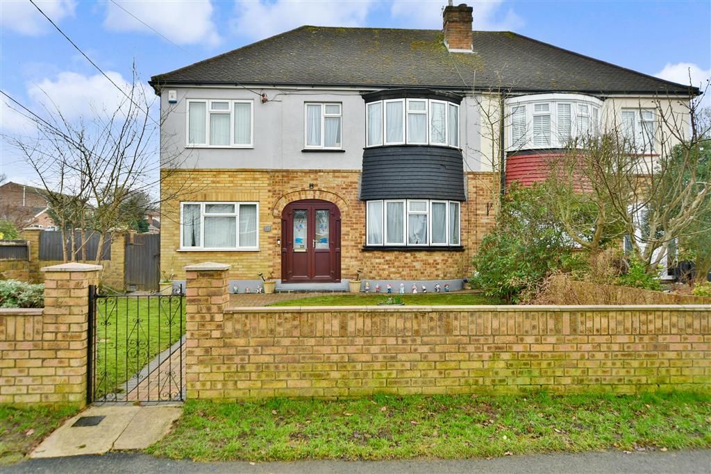 5 bed semidetached house for sale in Chestnut Avenue, Walderslade