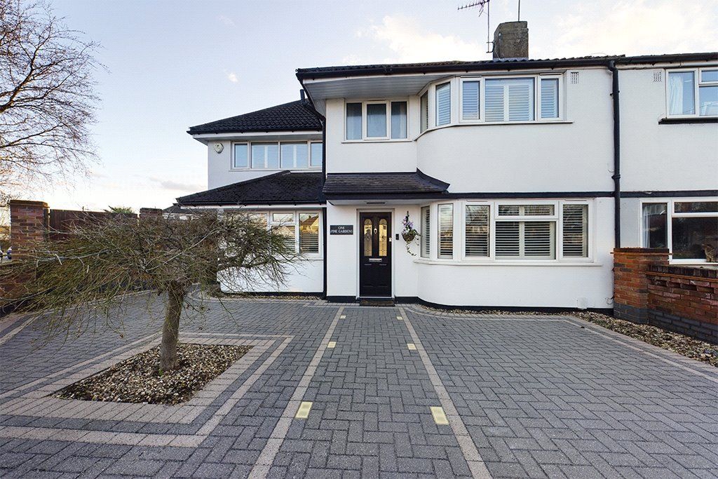 4 bed semidetached house for sale in Pine Gardens, Ruislip HA4 Zoopla