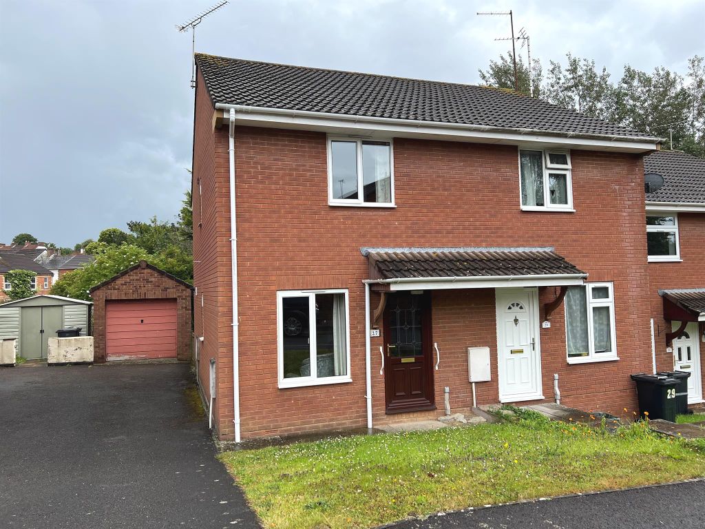 2 bed semidetached house for sale in Summerhouse View, Yeovil BA21