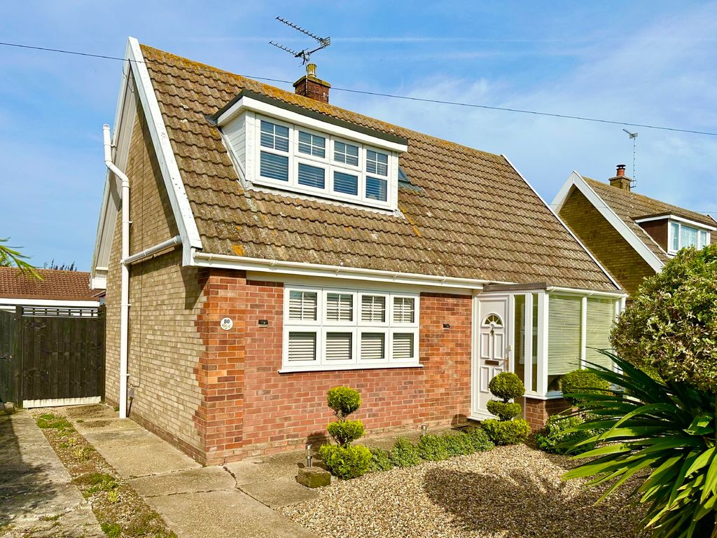2 bed property for sale in Westerley Way, CaisterOnSea, Great