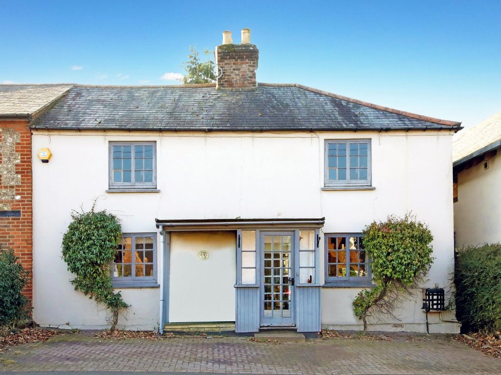 4 bed semidetached house for sale in Elm Road, Penn, High HP10