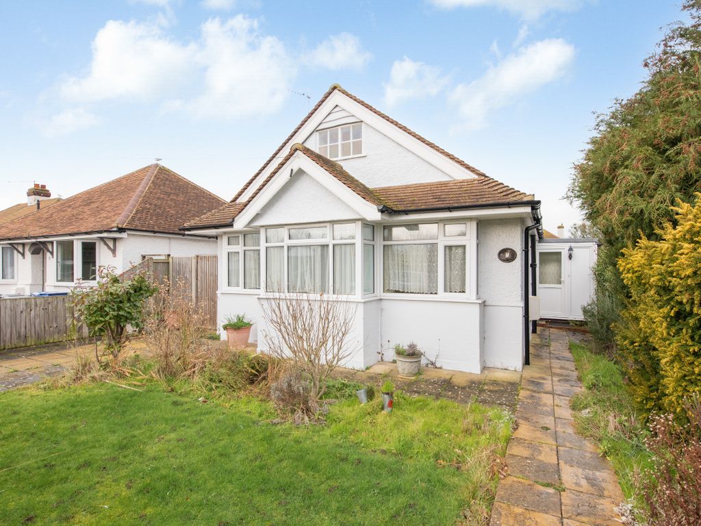 2 bed detached bungalow for sale in Russell Drive, Whitstable CT5, £