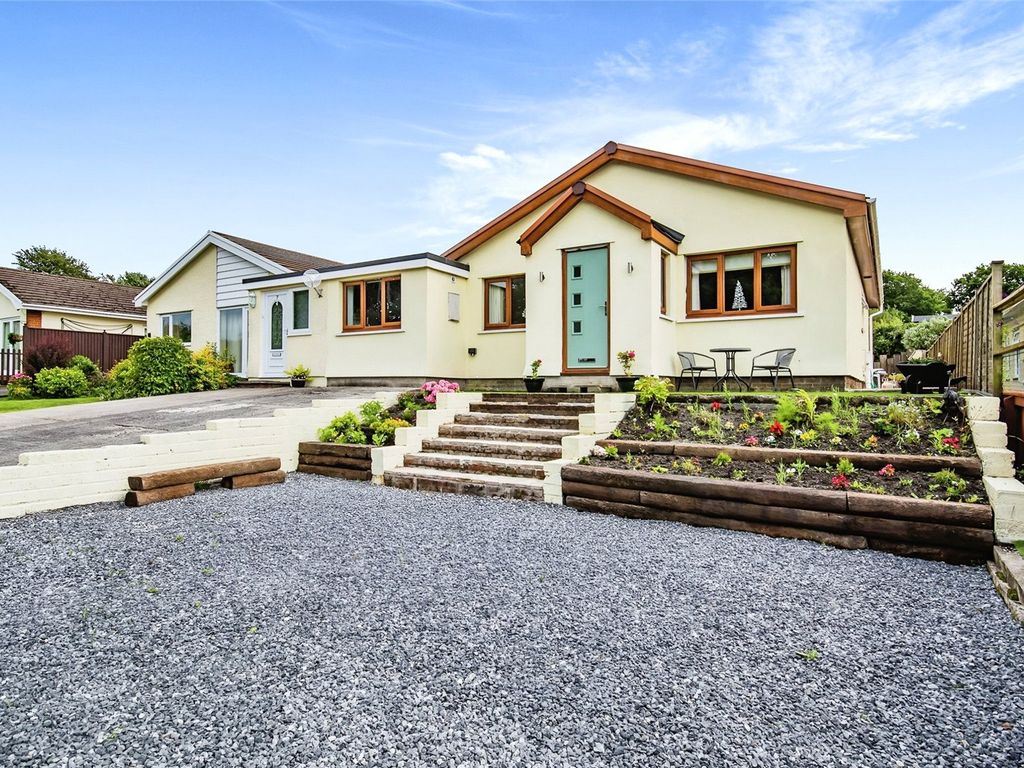 2 bed bungalow for sale in Golyg Y Gar, Salem, Llandeilo