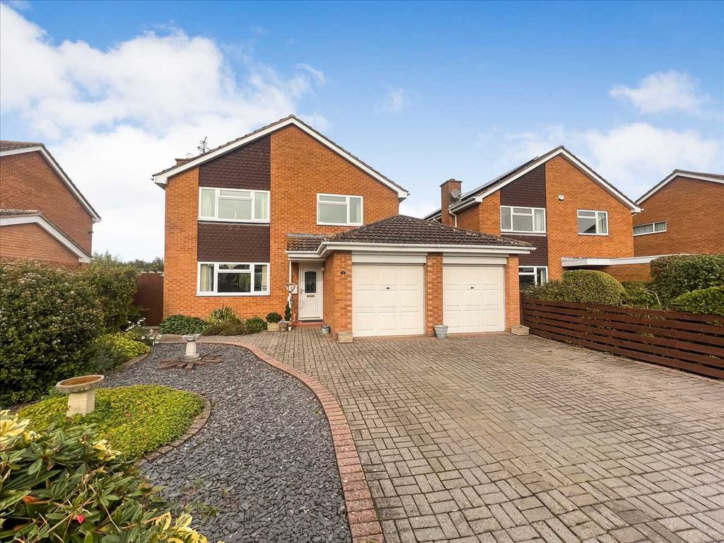 4 bed detached house for sale in Brook Drive, Kinoulton, Nottingham