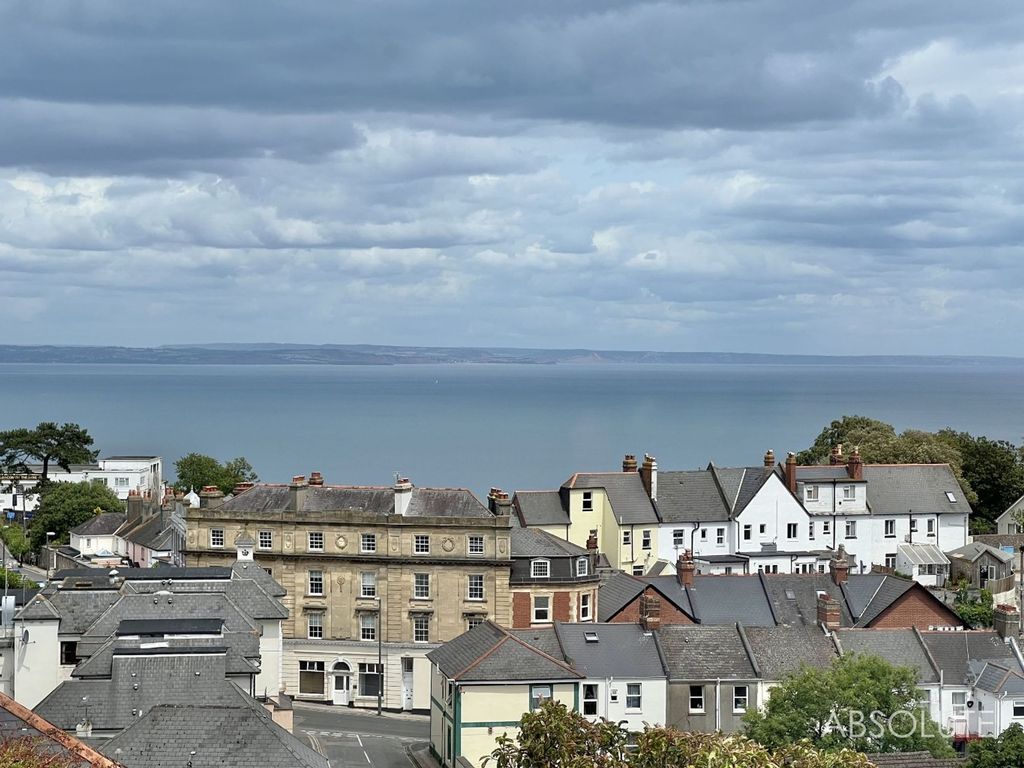 2 bed flat for sale in Lyme View Road, Torquay TQ1, £199,950 Zoopla