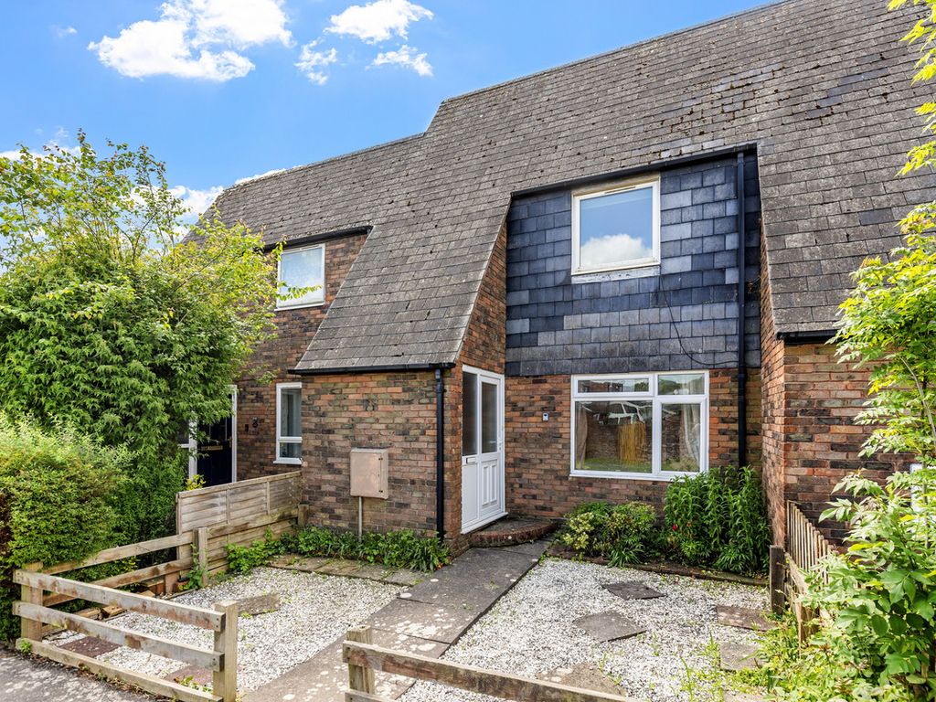 4 bed terraced house for sale in Maplehurst Road, Chichester PO19, £325,000 Zoopla